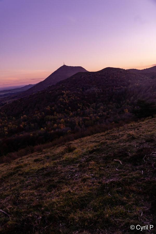 Gites Le Vieux Vinzelles Volvic Esterno foto