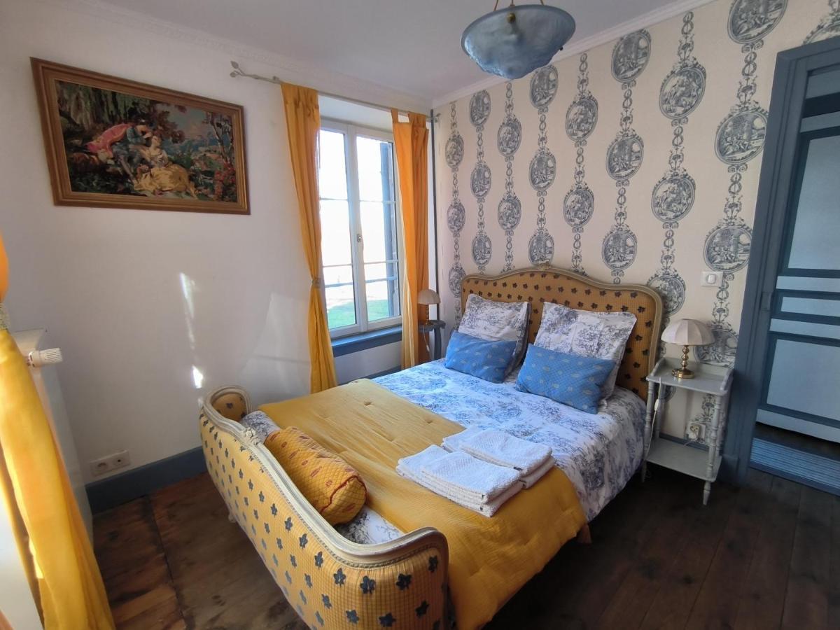 Gites Le Vieux Vinzelles Volvic Esterno foto