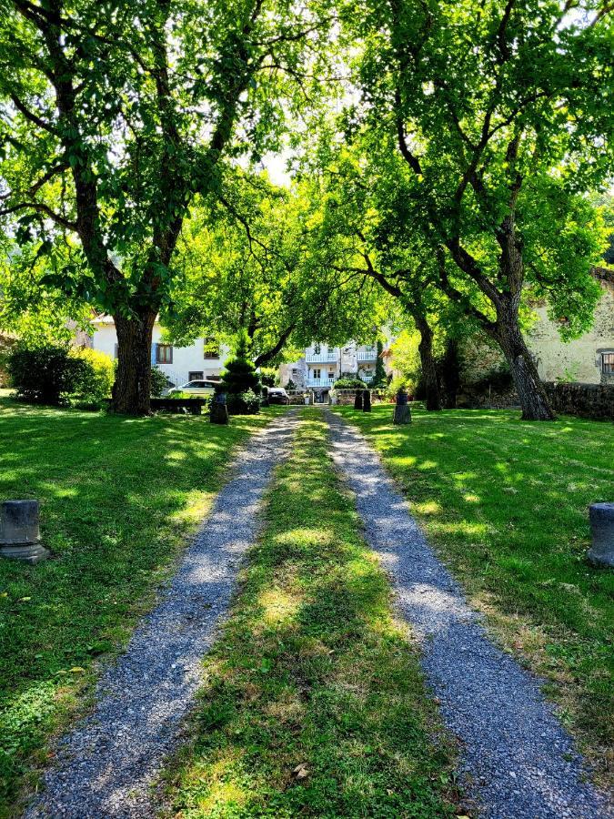 Gites Le Vieux Vinzelles Volvic Esterno foto